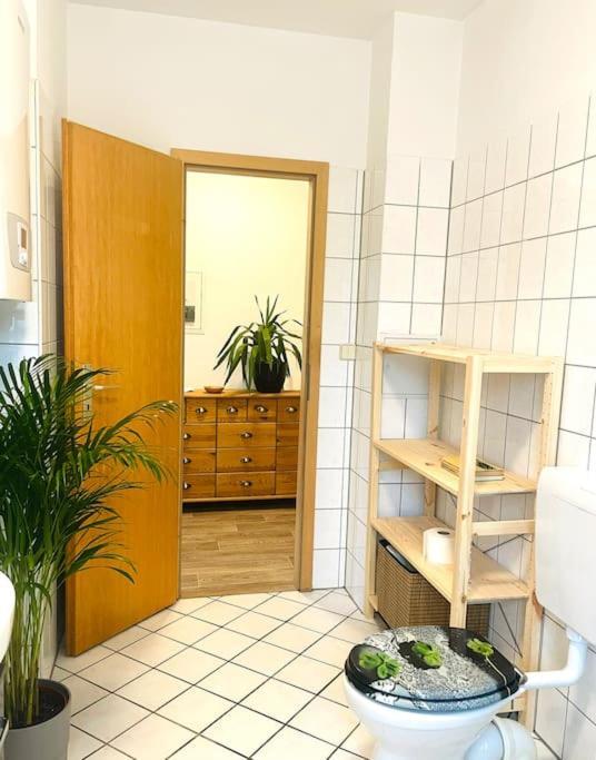P6 - Familienwohnung Am Park Und Saale Halle  ภายนอก รูปภาพ